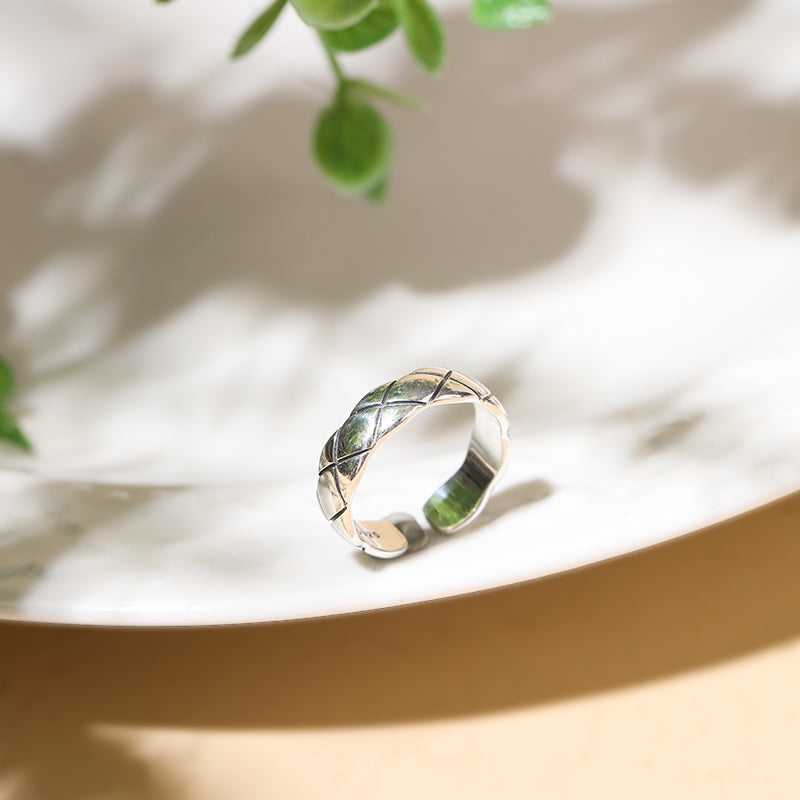 Geometric Vintage Narrow Ring