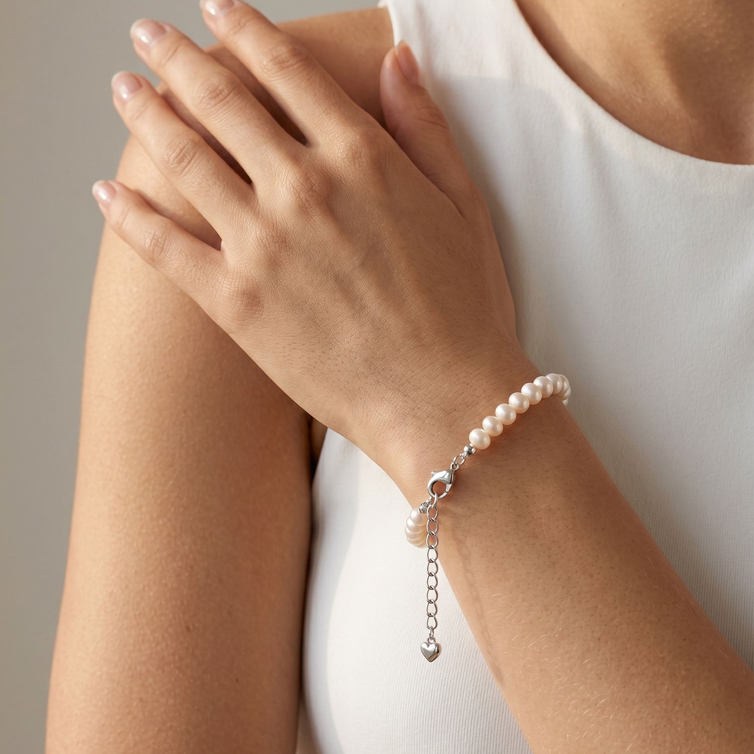 Moonlit Pearl Bracelet