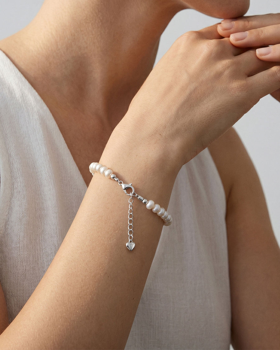 Moonlit Pearl Bracelet